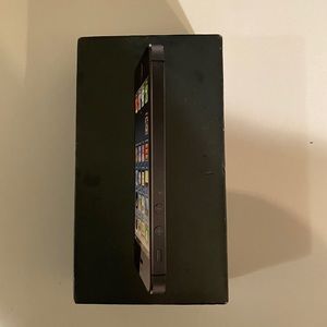 iPhone 5 Box